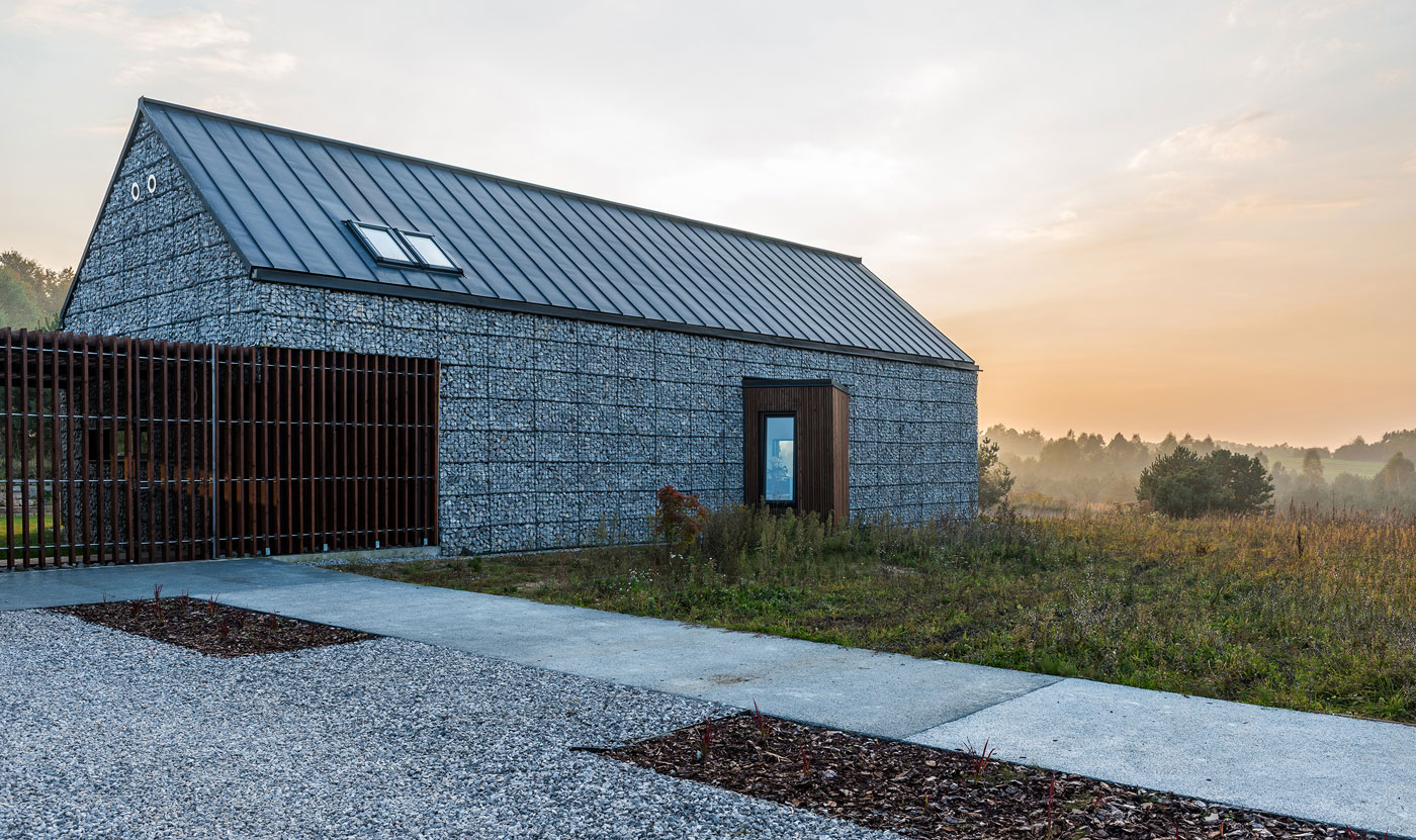 Дорога к House in the Landscape