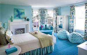 Оформление комнаты в голубой цвет