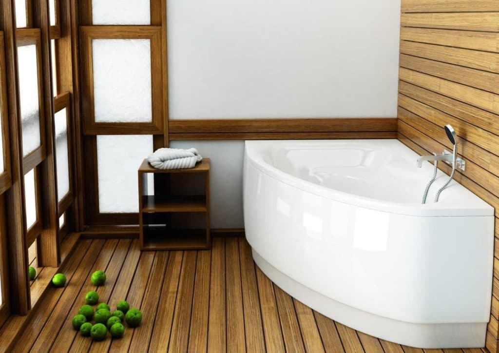 ванная с деревянным полом