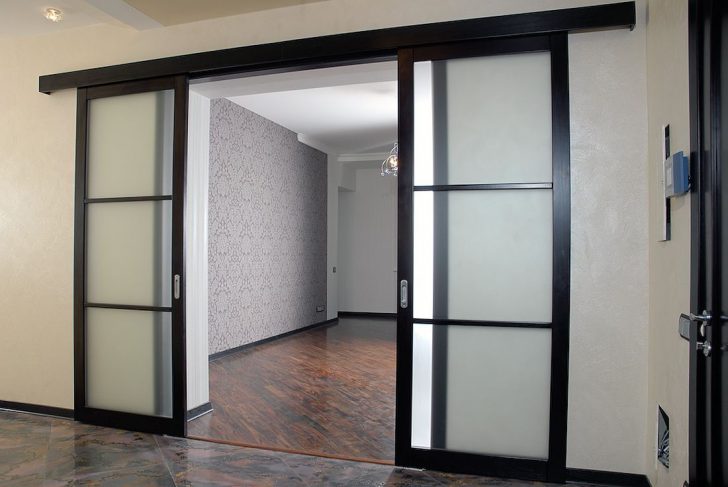 Types of sliding interior doors