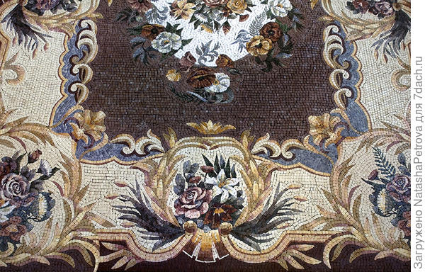 Фрагмент пола с римской мозаикой.
Фото с сайта http://www.kaminy.ru/