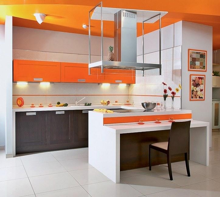 В современных кухнях контрасты играют огромную роль, именно поэтому оранжевый цвет очень популярен среди дизайнеров