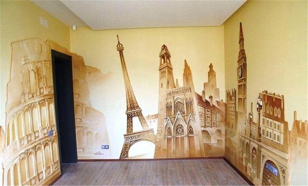 рисунок на стене со штукатуркой в комнате