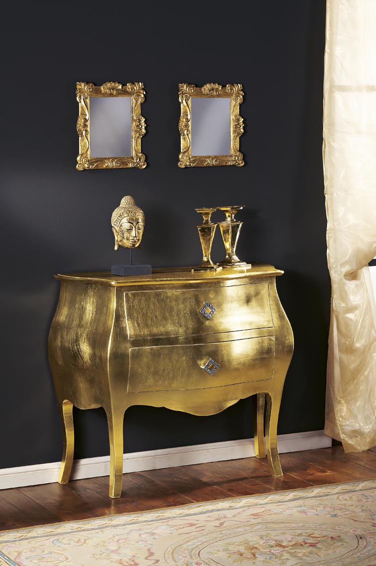 Золотая мебель в неоклассическом стиле