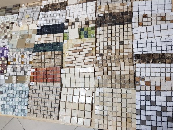 Мозаичная плитка в магазине
