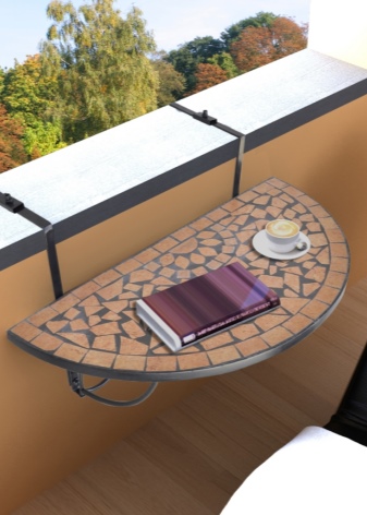 Откидной столик на балкон