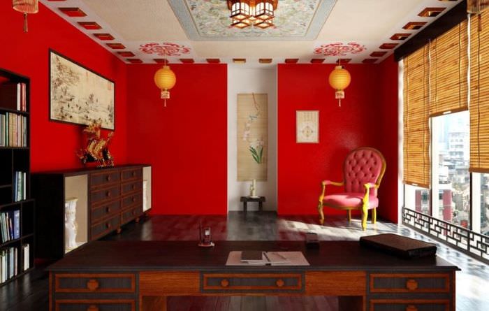 Дизайн домашнего кабинета в красном цвете