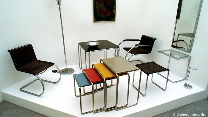 Столы и стулья в стиле Баухауз