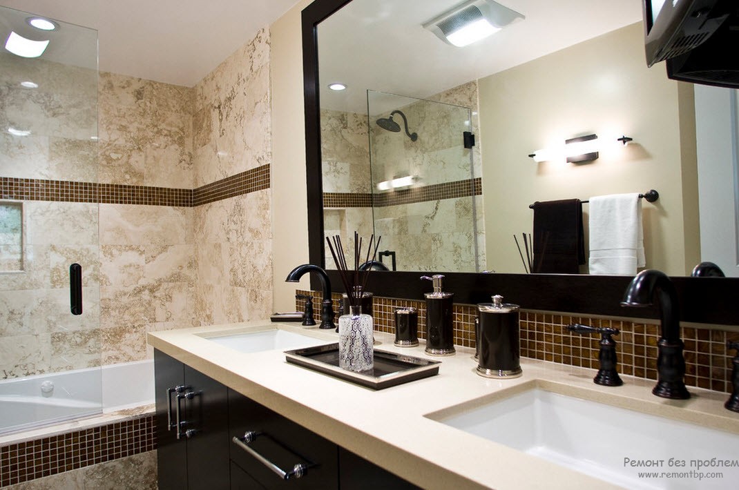 Отделка стен плиткой прекрасно смотрится в интерьере ванной комнаты